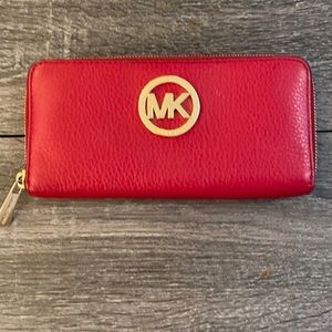 Michael Kors Fulton zip around Continental wallet